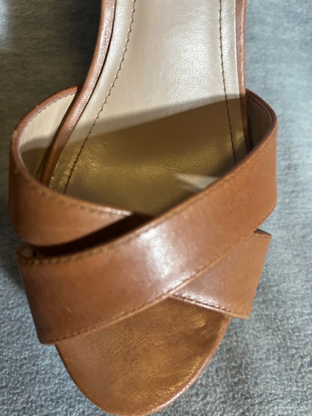 VINCE CAMUTO Leather Strappy Cognac Color Woven Look Platform  Wedge Heel Size 8 - Picture 8 of 10